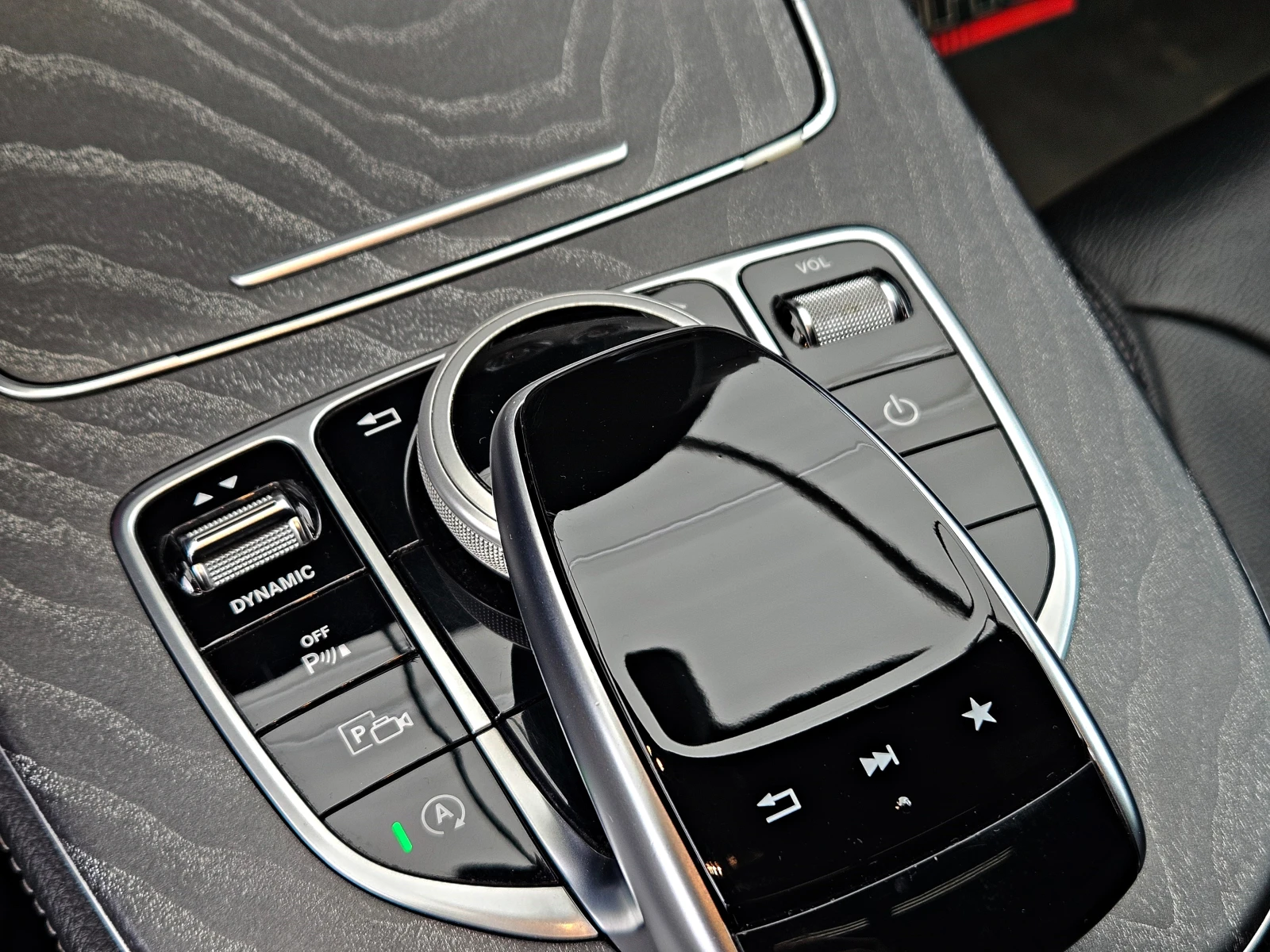 Mercedes-Benz CLS 350 AMG/4MAT/DIGI/DISTR/360CAM/BURMESTER/AMBI/ПОДГР/LI, снимка 11 - Автомобили и джипове - 54640568