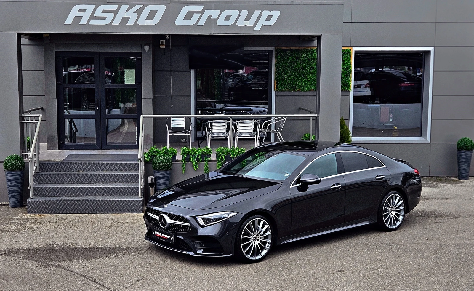 Mercedes-Benz CLS 350 AMG/4MAT/DIGI/DISTR/360CAM/BURMESTER/AMBI/ПОДГР/LI, снимка 17 - Автомобили и джипове - 54640568