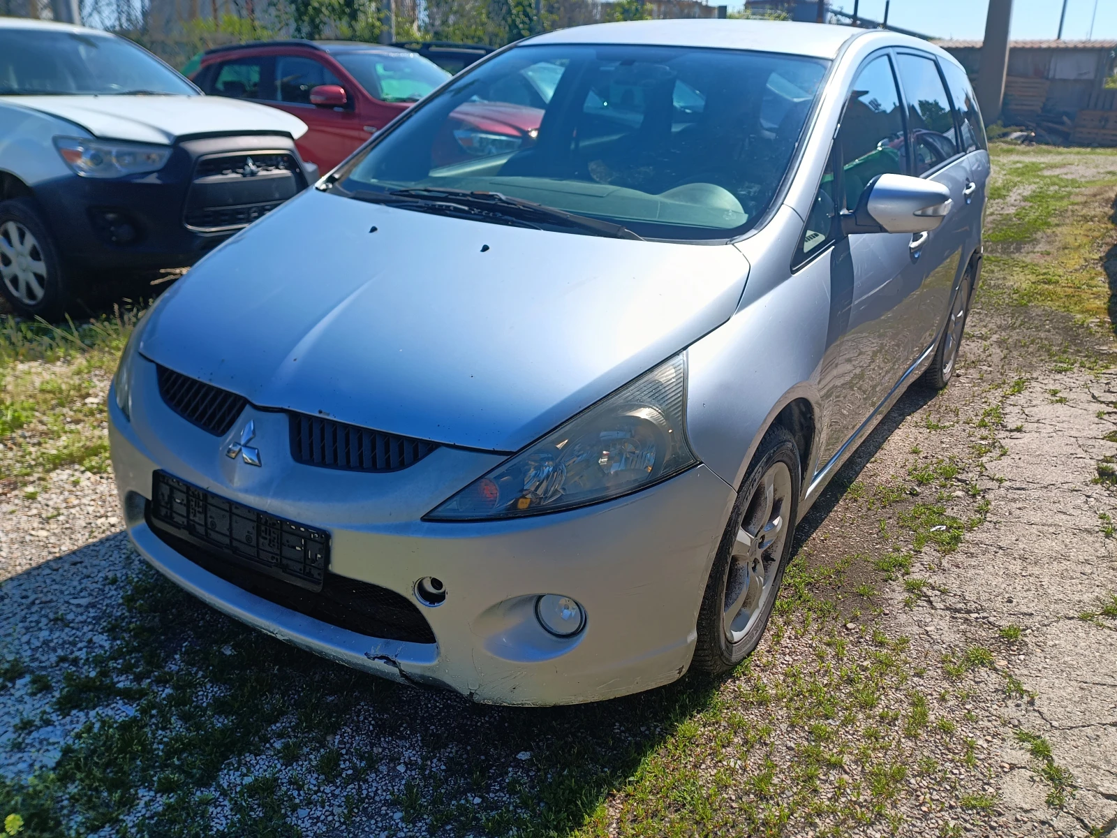Mitsubishi Grandis 2.4 benzin na chasti, снимка 2 - Автомобили и джипове - 54676771