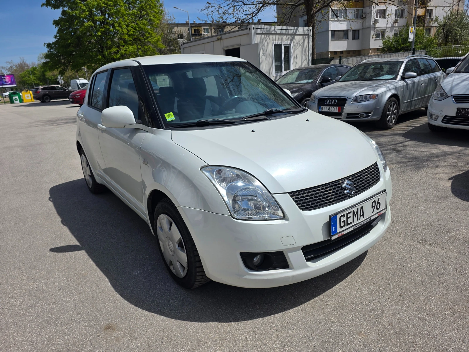 Suzuki Swift 1.3 4х4, снимка 5 - Автомобили и джипове - 54710250