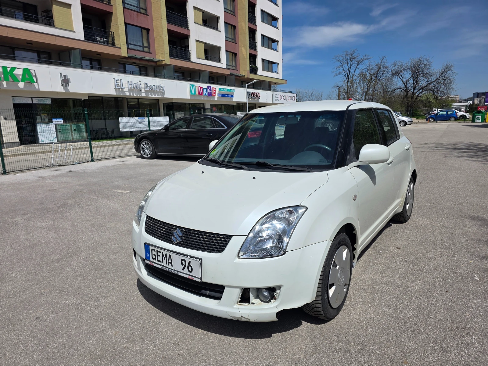 Suzuki Swift 1.3 4х4, снимка 2 - Автомобили и джипове - 54710250