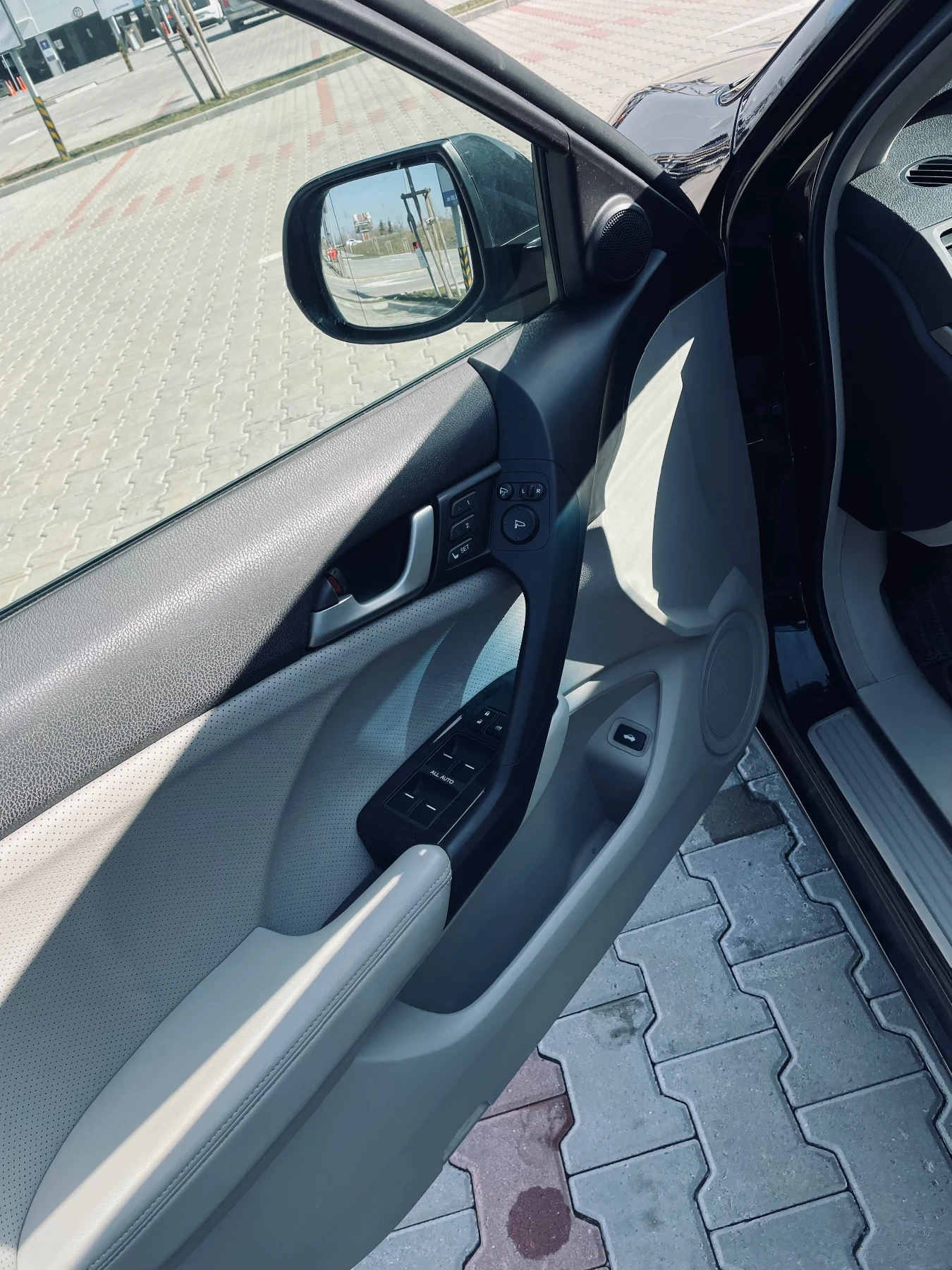 Honda Accord 2.0 Бензин Executive, снимка 10 - Автомобили и джипове - 54714857