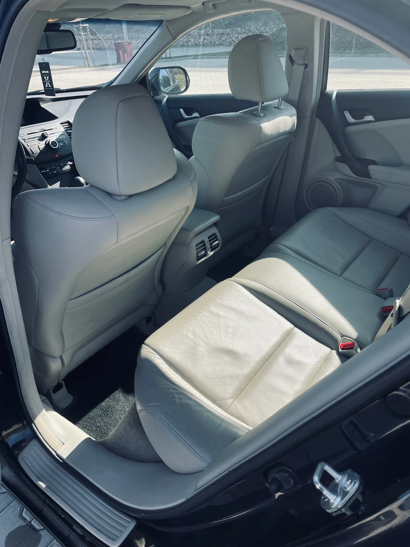 Honda Accord 2.0 Бензин Executive, снимка 9 - Автомобили и джипове - 54714857