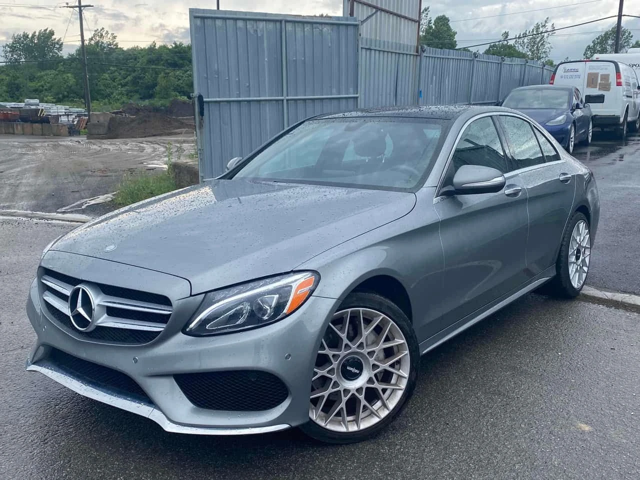 Mercedes-Benz C 400 * CARFAX * ОПЦИЯ ЗА ФИНАНСИРАНЕ