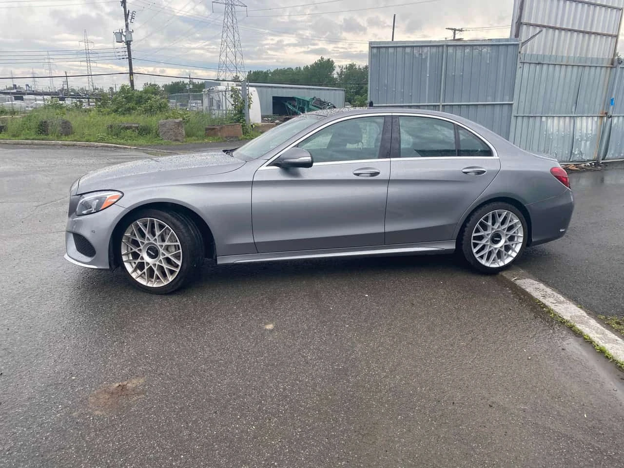 Mercedes-Benz C 400 * CARFAX * ОПЦИЯ ЗА ФИНАНСИРАНЕ, снимка 2 - Автомобили и джипове - 54963305
