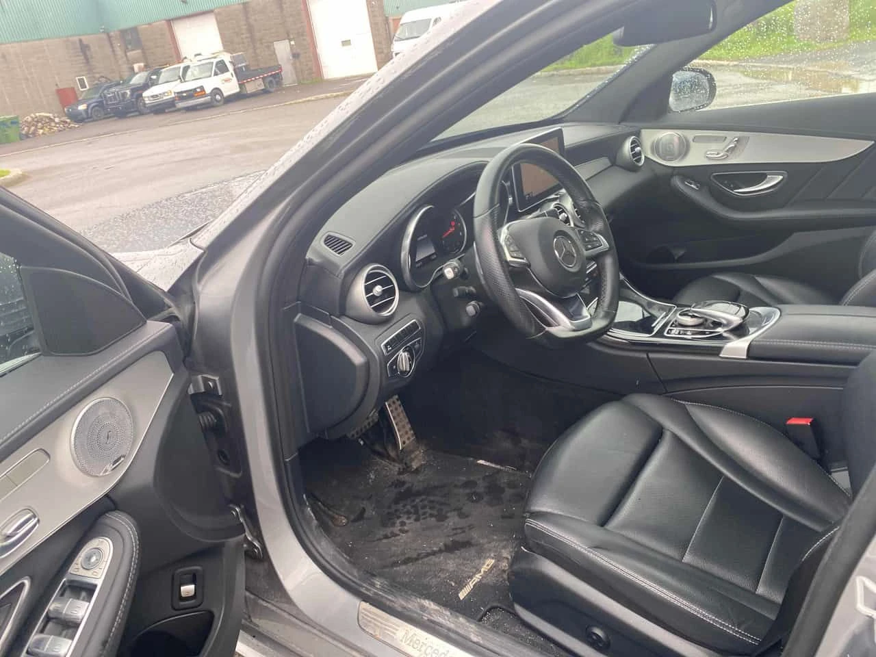 Mercedes-Benz C 400 * CARFAX * ОПЦИЯ ЗА ФИНАНСИРАНЕ, снимка 5 - Автомобили и джипове - 54963305