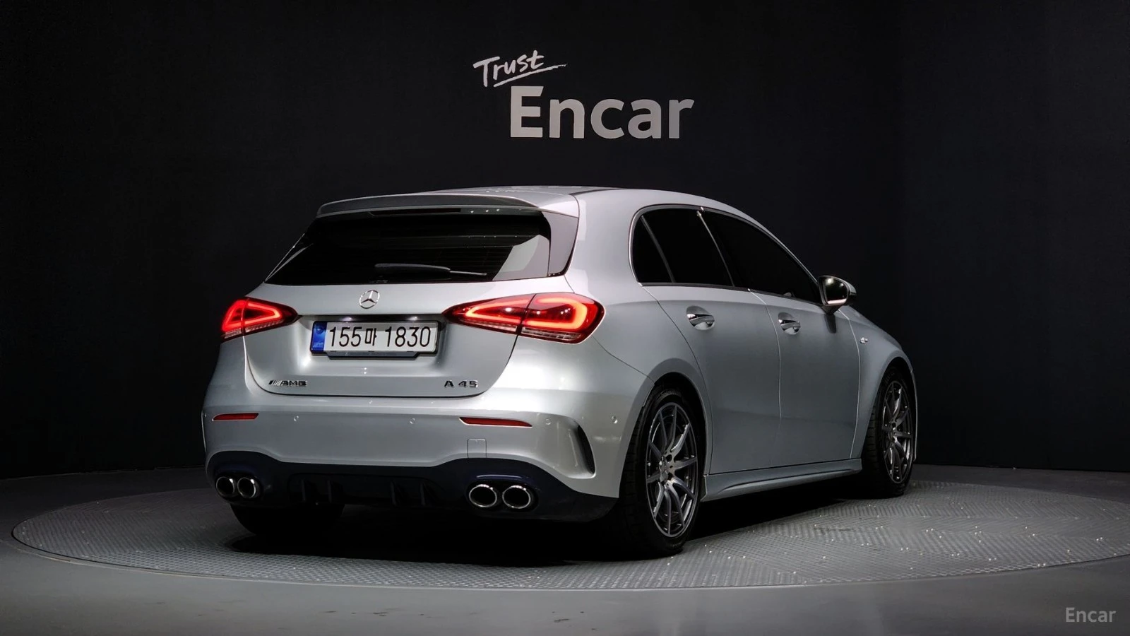 Mercedes-Benz A45 AMG 4MATIC* КОЖА* ПОДГРЕВ* КАМЕРА* NAVI* LED* , снимка 2 - Автомобили и джипове - 55449815