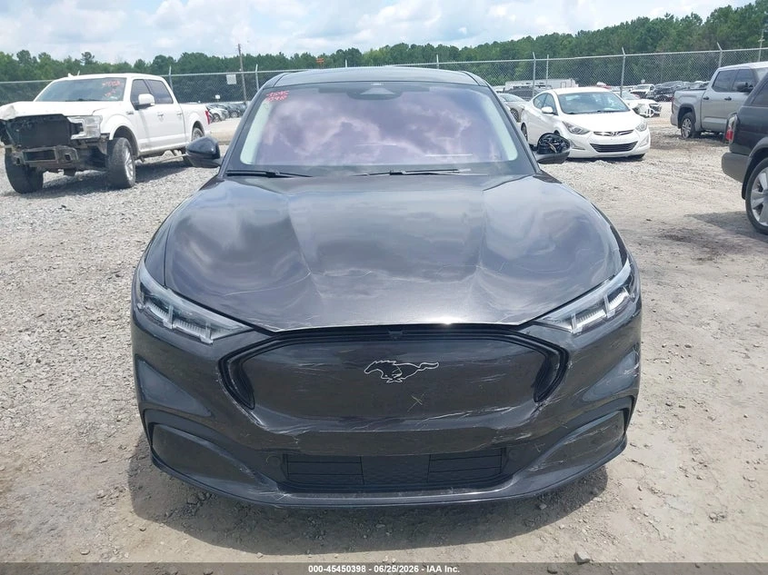 Ford Mustang Mach-E Premium, снимка 12 - Автомобили и джипове - 55469217