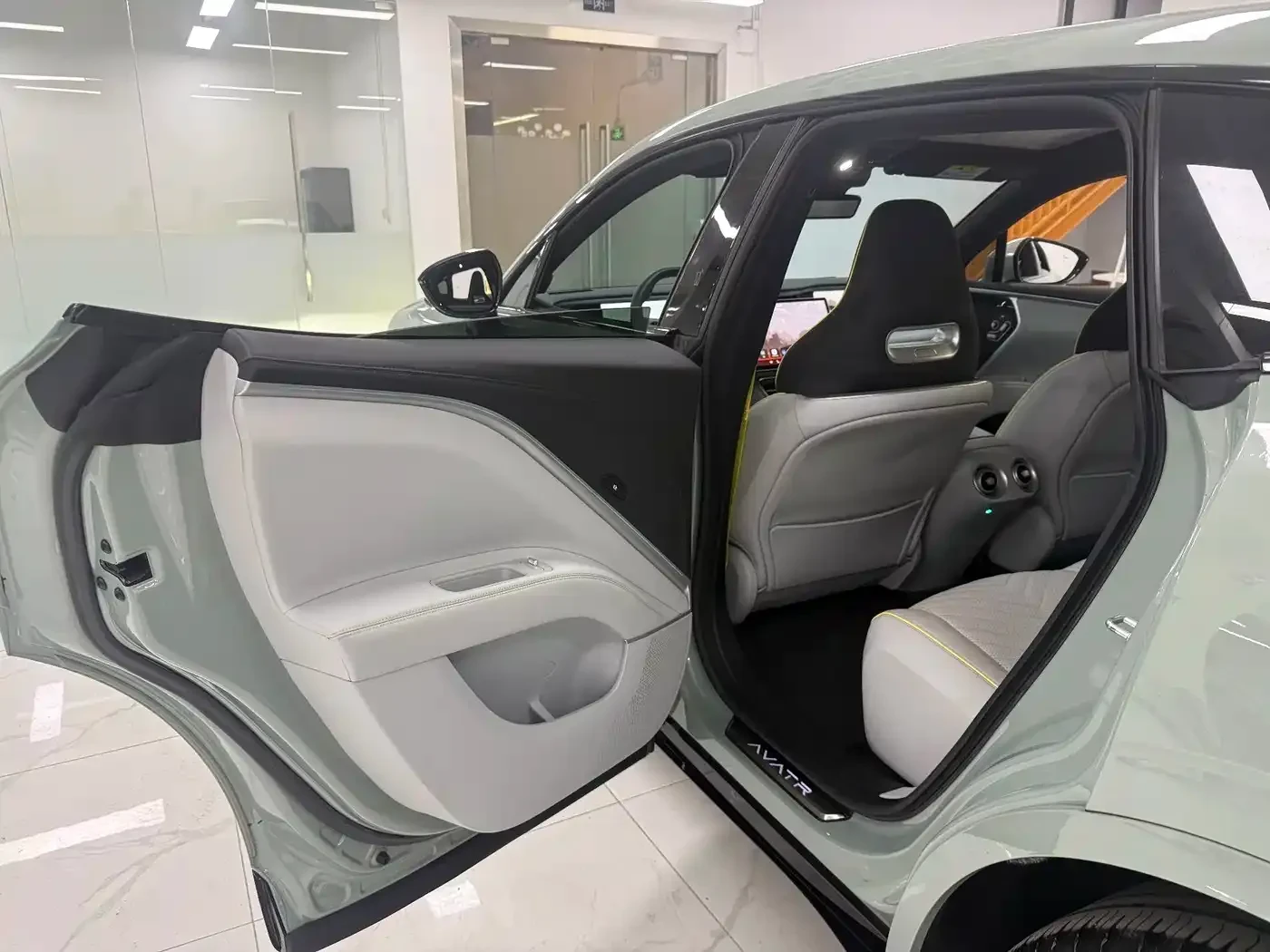 Avatr 11 Long Range Dual Motor Luxury Edition | Mobile.bg � ����������� 11