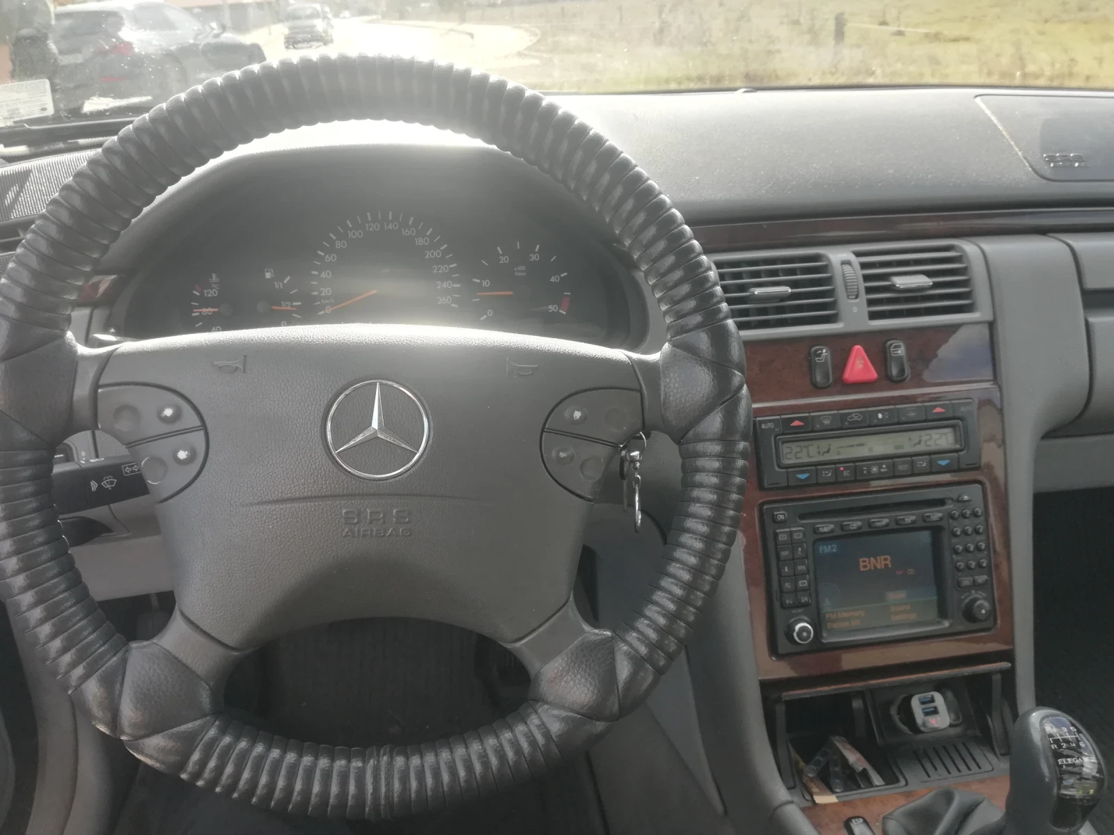 Mercedes-Benz E 270 CDI, снимка 8 - Автомобили и джипове - 56730123