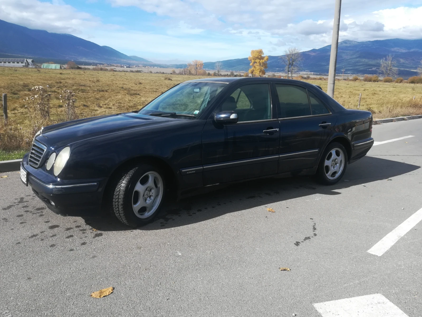 Mercedes-Benz E 270 CDI, снимка 2 - Автомобили и джипове - 56730123
