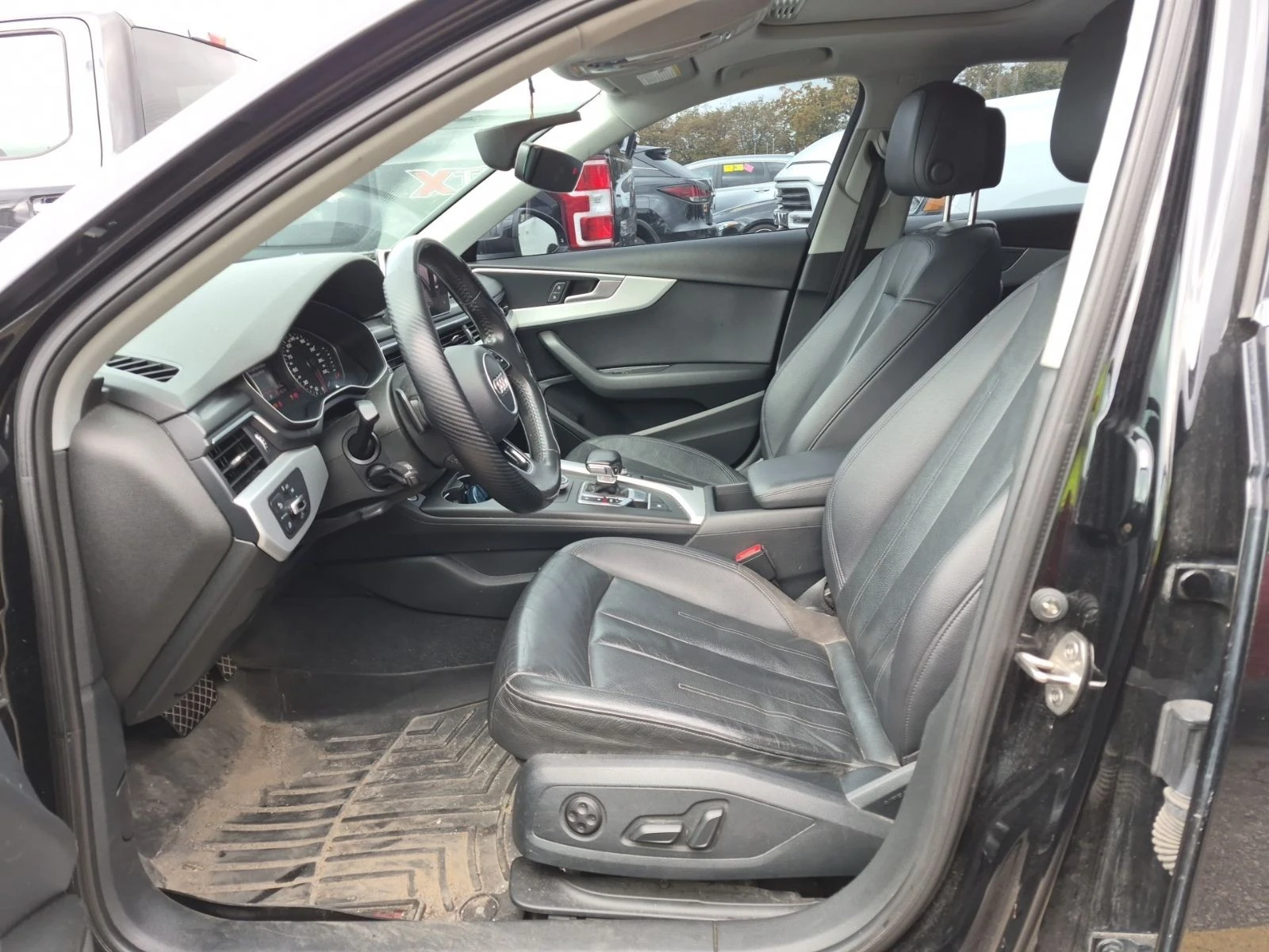 Audi A4 | QUATTRO | PROGRESSIV | Цена до Бг & АвтоКредит, снимка 8 - Автомобили и джипове - 56738627
