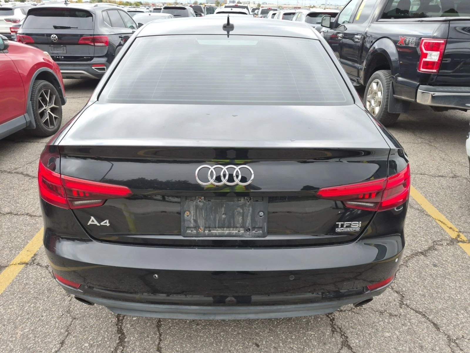 Audi A4 | QUATTRO | PROGRESSIV | Цена до Бг & АвтоКредит, снимка 5 - Автомобили и джипове - 56738627