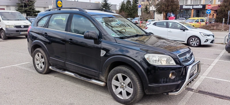 Chevrolet Captiva 2.4SL, снимка 3 - Автомобили и джипове - 48832360