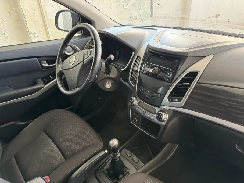 SsangYong Korando  2.0 e-XDI 4WD, снимка 7 - Автомобили и джипове - 49458320