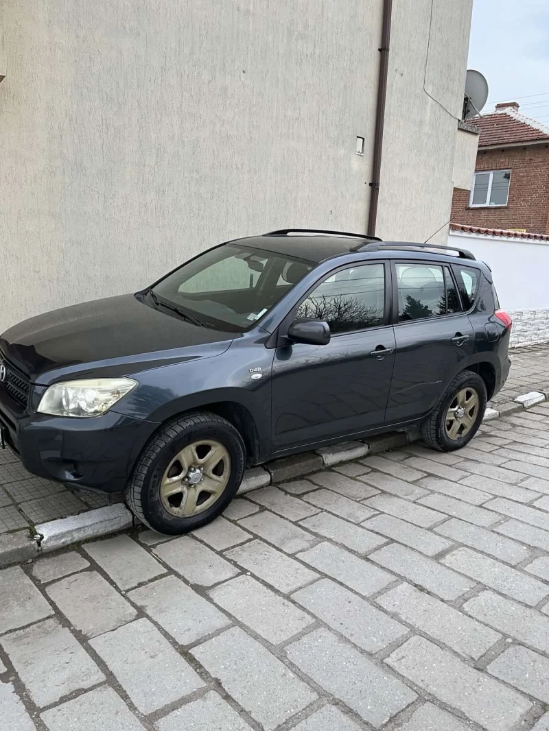 Toyota Rav4, снимка 2 - Автомобили и джипове - 49471376