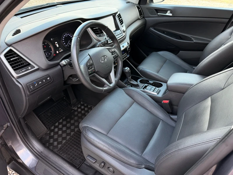 Hyundai Tucson 2.0 CRDi 4x4/ Premium/ Всички екстри/ История, снимка 10 - Автомобили и джипове - 53048437
