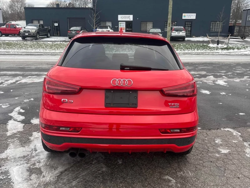 Audi Q3 * CARFAX * ФИНАНСИРАНЕ , снимка 4 - Автомобили и джипове - 53215653