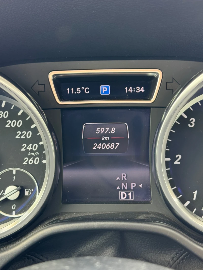 Mercedes-Benz ML 350, снимка 8 - Автомобили и джипове - 53394720