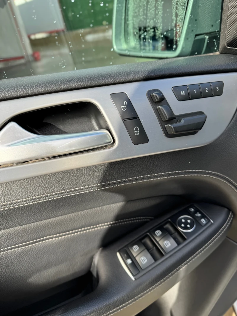 Mercedes-Benz ML 350, снимка 12 - Автомобили и джипове - 53394720