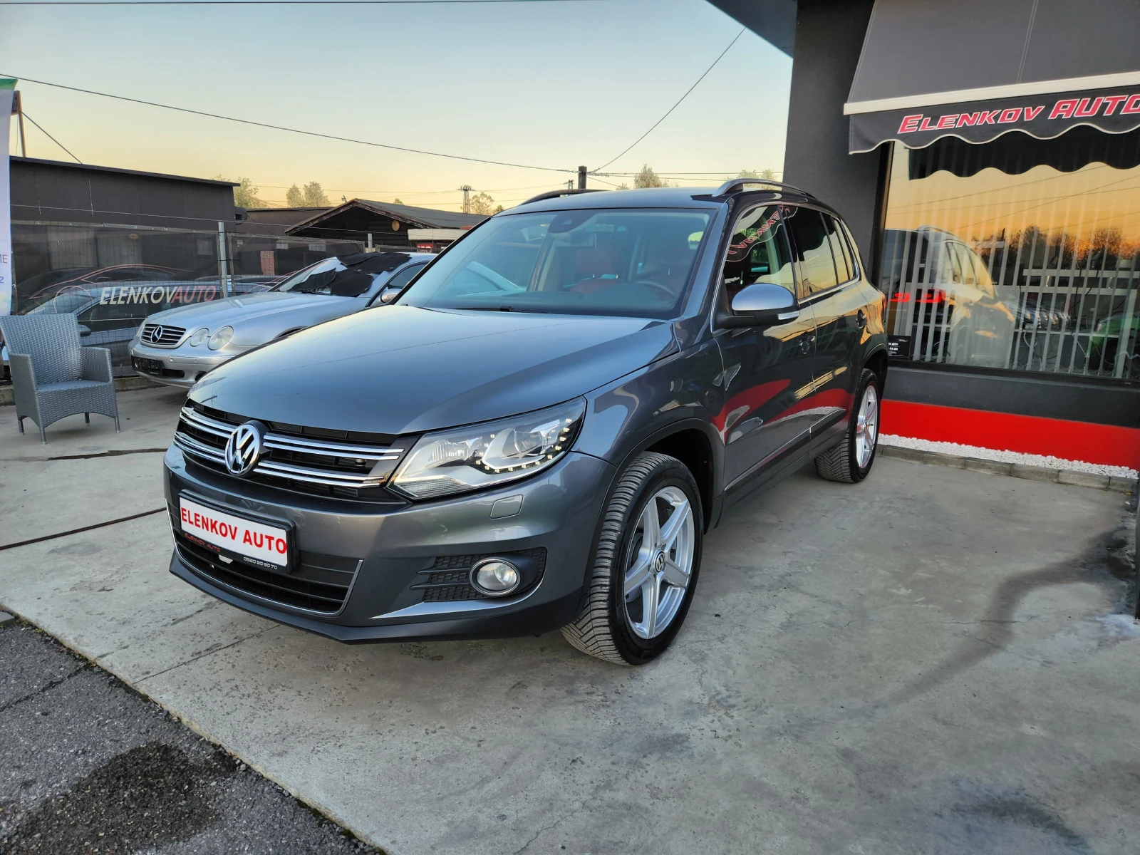 VW Tiguan 2.0TSI-211к.с EURO 5-4x4-АВТОМАТИК-ШВЕЙЦАРИЯ - изображение 3