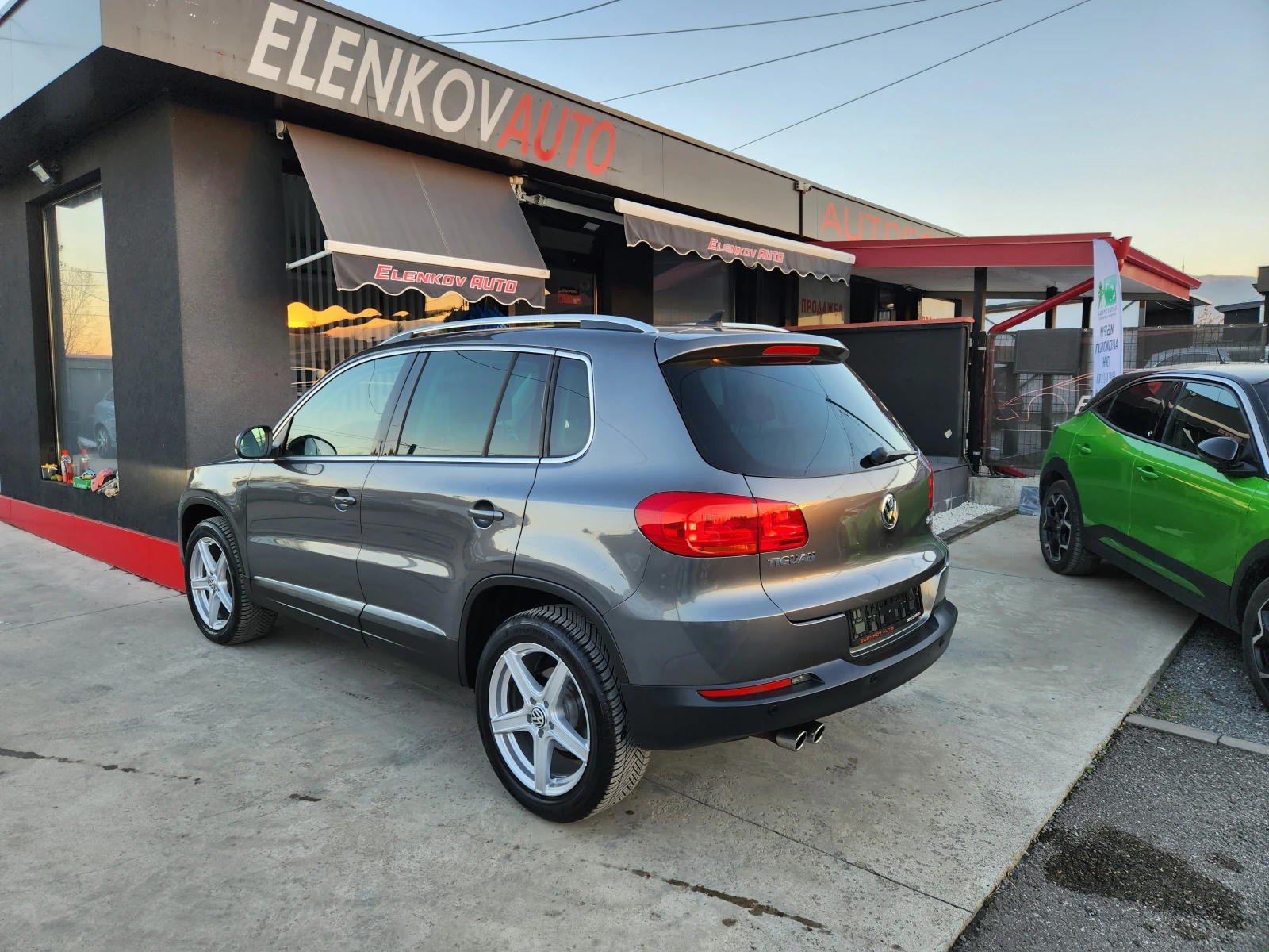 VW Tiguan 2.0TSI-211к.с EURO 5-4x4-АВТОМАТИК-ШВЕЙЦАРИЯ - изображение 6