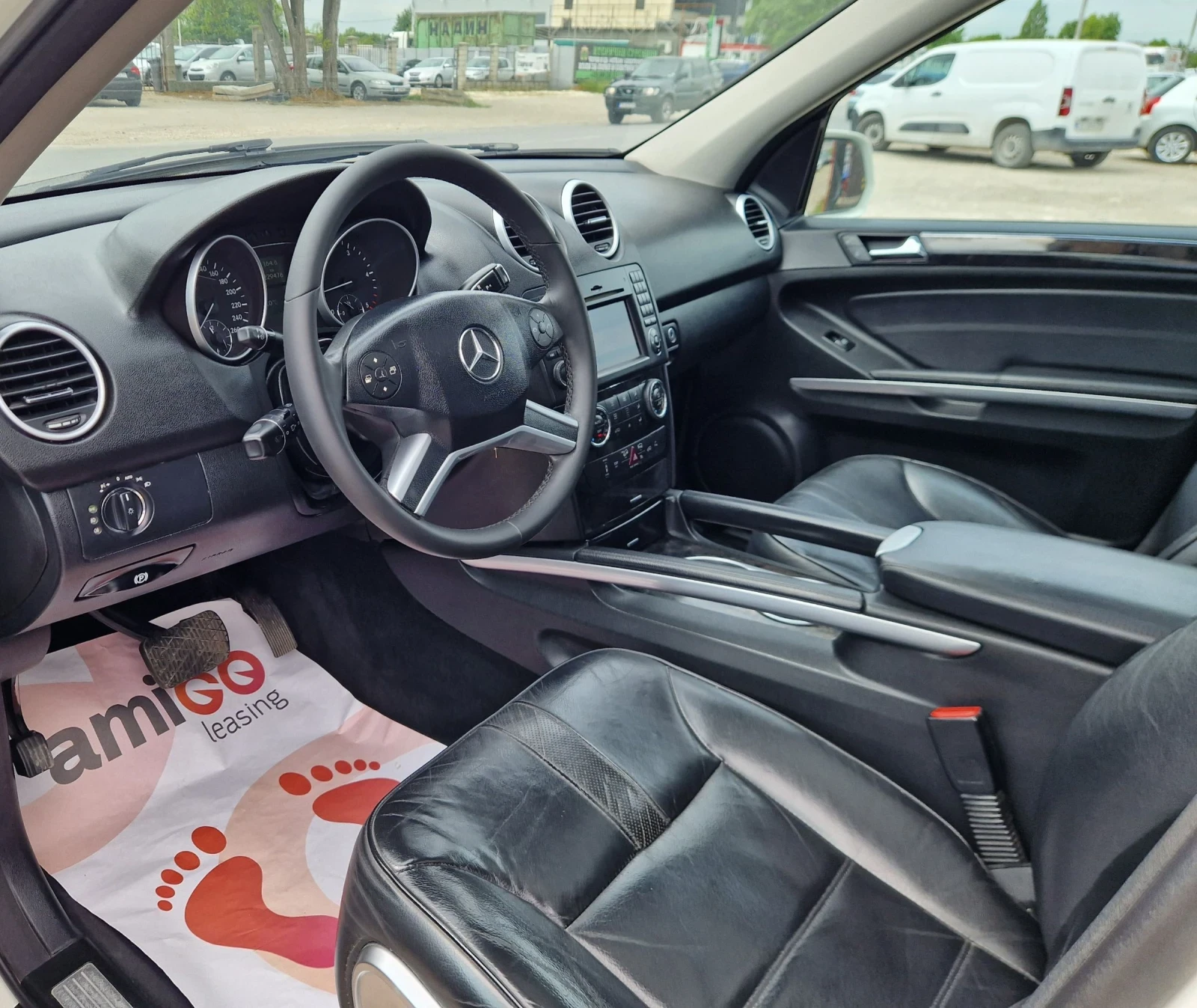 Mercedes-Benz ML 320 Регистриран / AMG-Packet / TV / Лизинг  - изображение 9