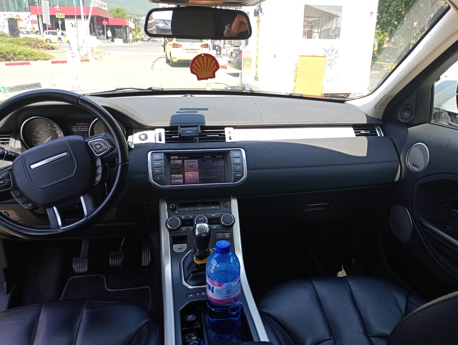Land Rover Range Rover Evoque 2.2d 1ви собственик! - изображение 7