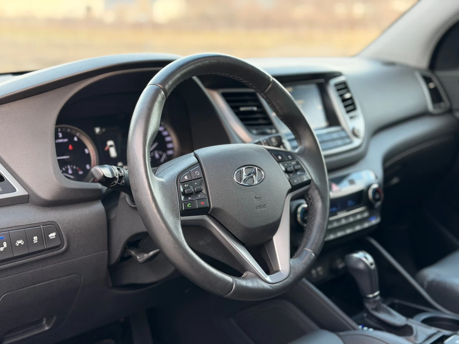 Hyundai Tucson 2.0 CRDi 4x4/ Premium/ ������ ������/ ������� | Mobile.bg � ����������� 9