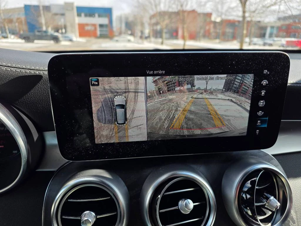 Mercedes-Benz GLC 43 AMG 4MATIC SUV * CARFAX * DIGITAL * BURMESTER, снимка 11 - Автомобили и джипове - 53892087