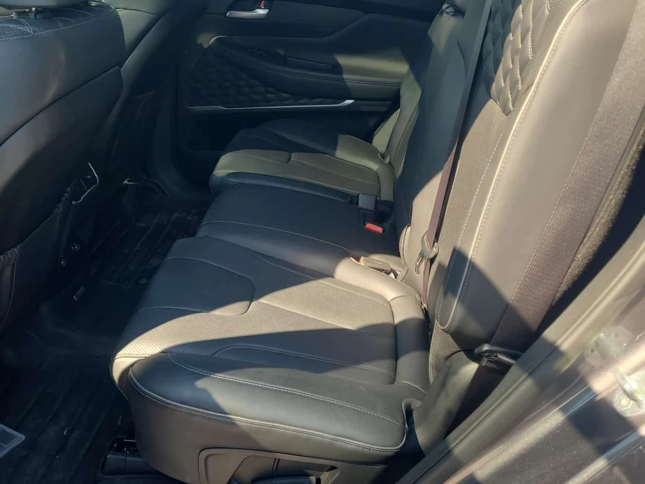 Hyundai Santa fe * Luxury Plug In 4D Utility AWD /CARFAX/АВТОКРЕДИТ, снимка 11 - Автомобили и джипове - 54621647
