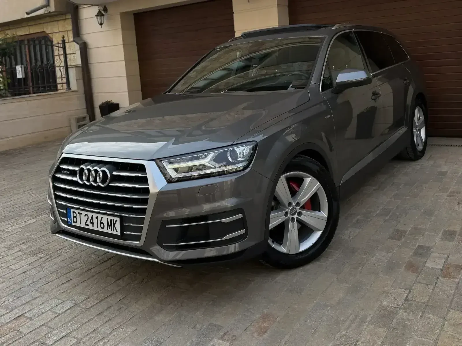 Audi Q7 3.0TDI* S-Line* Завиващ Мост* Доказуеми Км* 