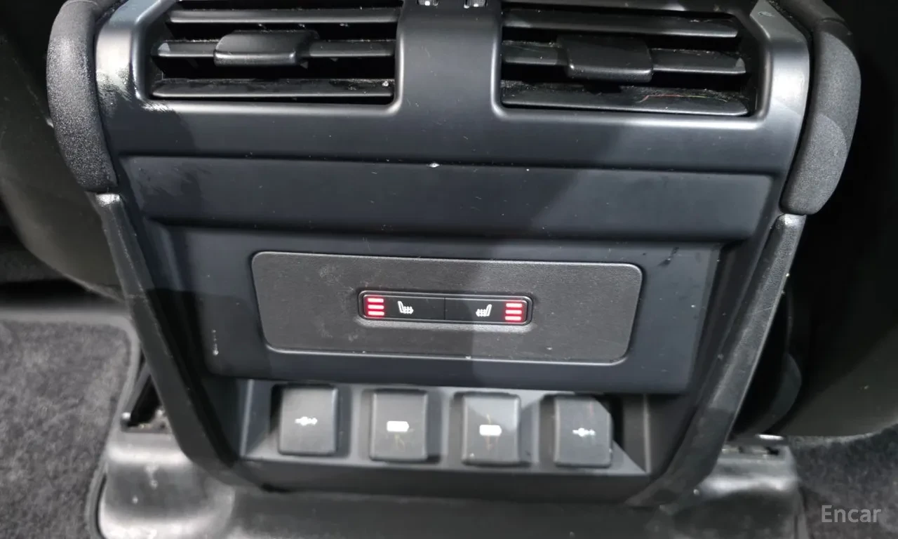 Land Rover Defender | AWD | Air Suspension | 360  Camera | ACC, снимка 15 - Автомобили и джипове - 55472251