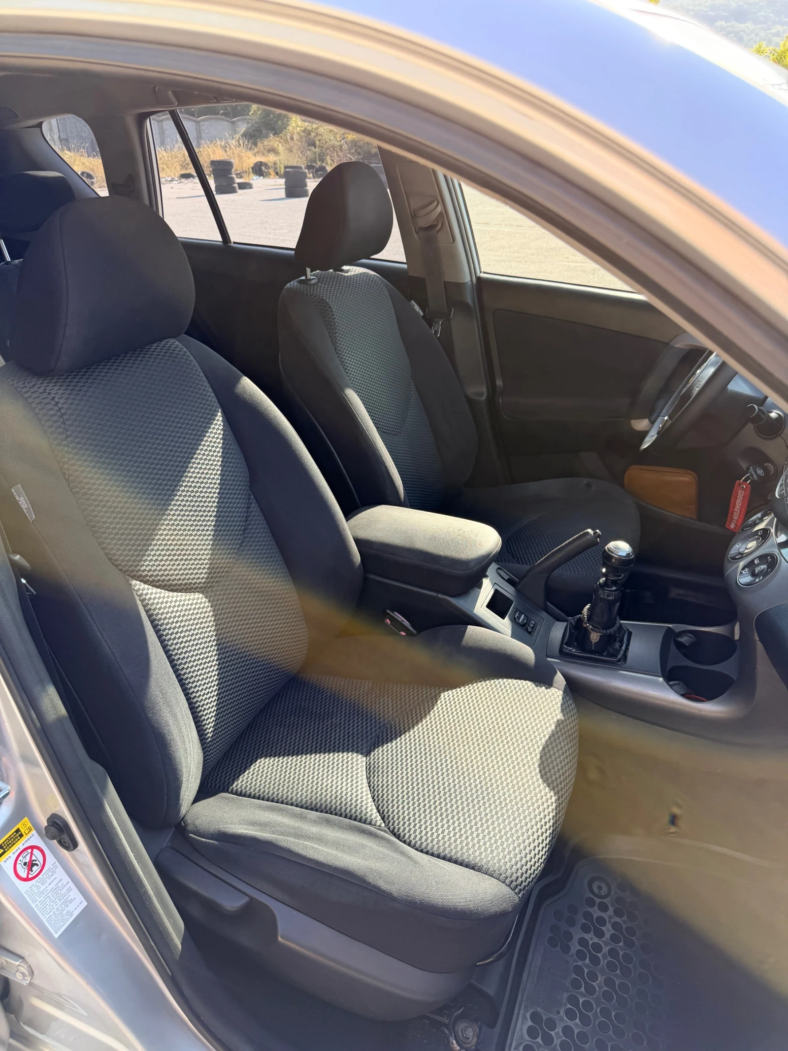 Toyota Rav4 D4D-136k.c 4x4, снимка 8 - Автомобили и джипове - 55645080