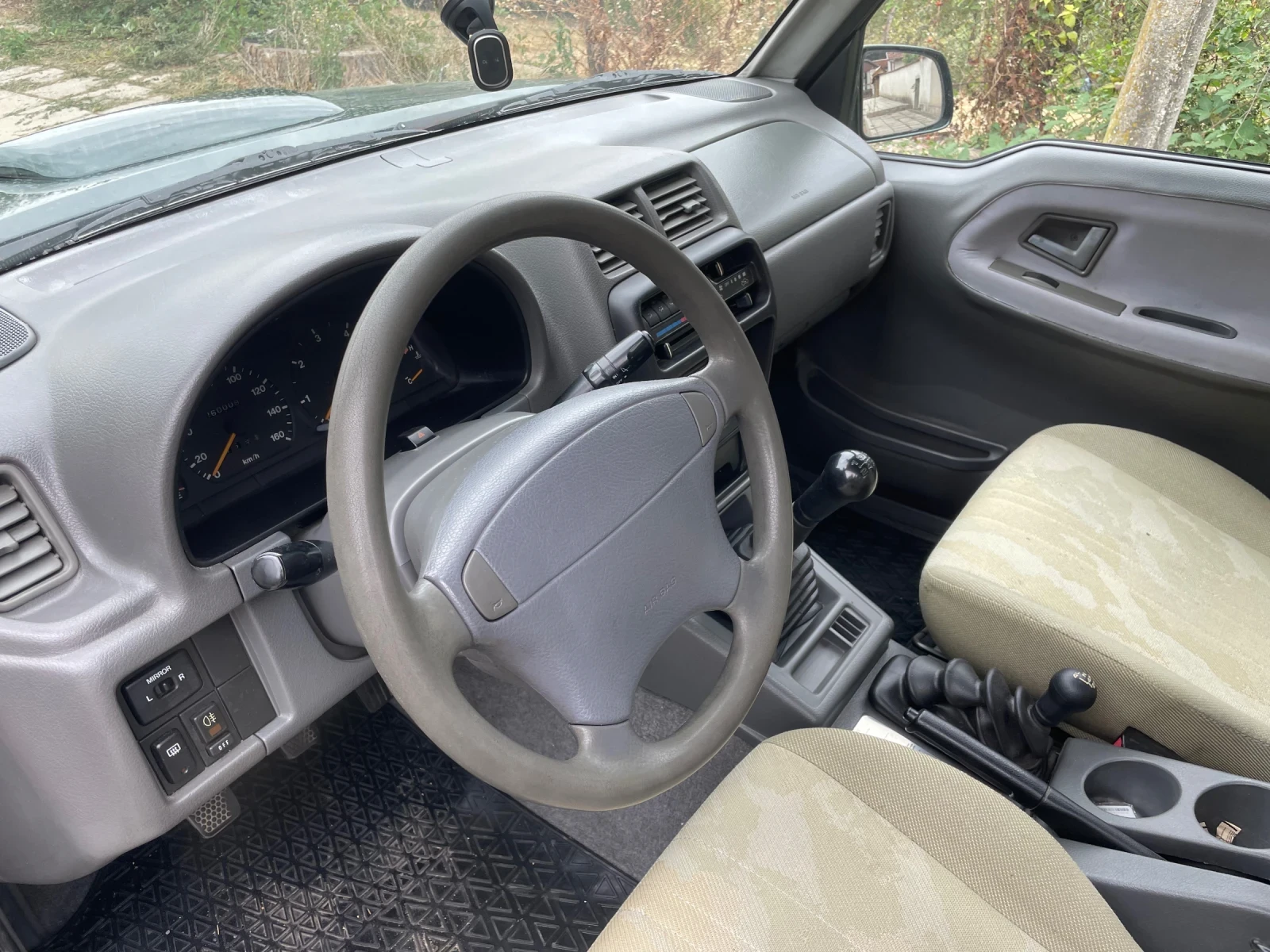 Suzuki Vitara 2.0 4x4, снимка 11 - Автомобили и джипове - 55875602