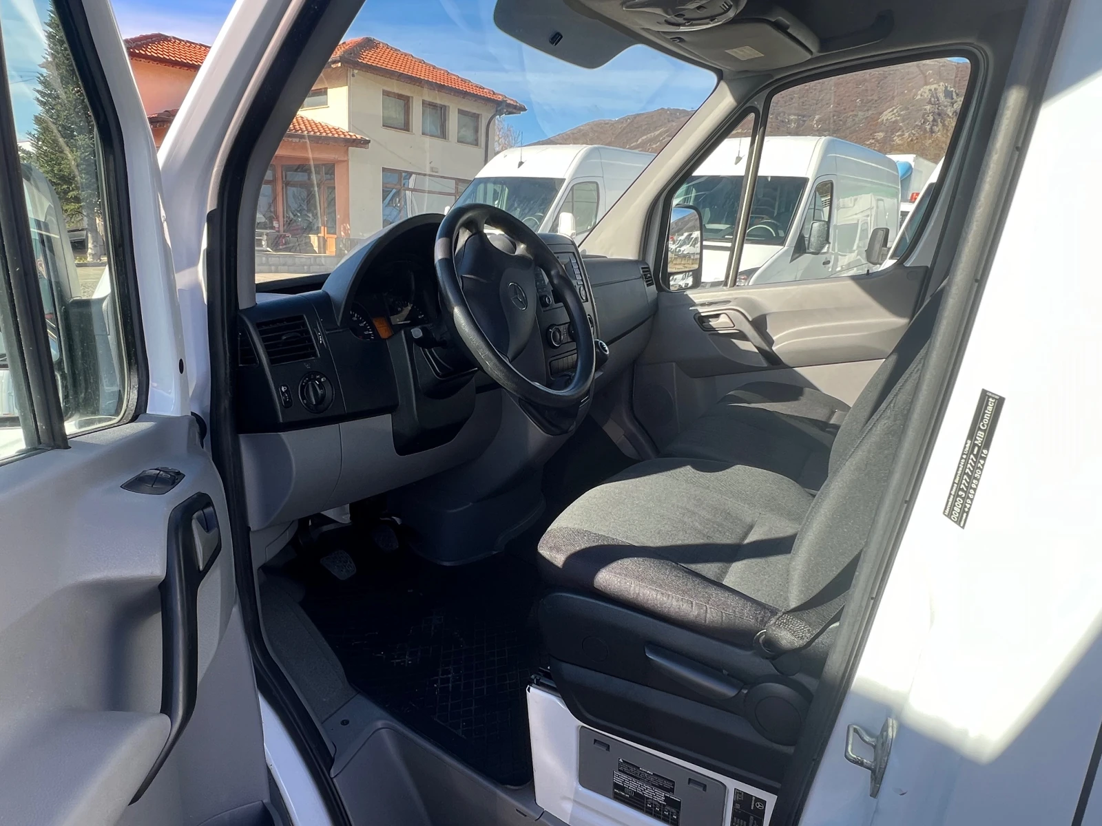 Mercedes-Benz Sprinter 316 CDI , Клима , Facelift  - изображение 8