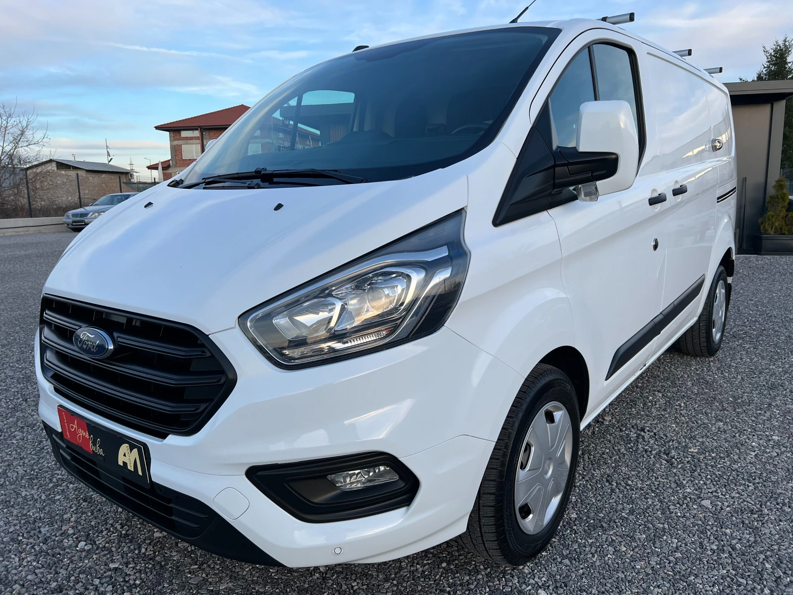 Ford Transit 2.0TDCi ДВЕ СТРАНИЧНИ ВРАТИ/3-МЕСТЕН/Серв. история
