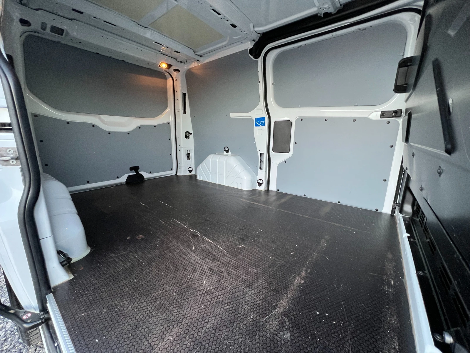 Ford Transit 2.0TDCi ��� ��������� �����/3-������/����. ������� | Mobile.bg � ����������� 11
