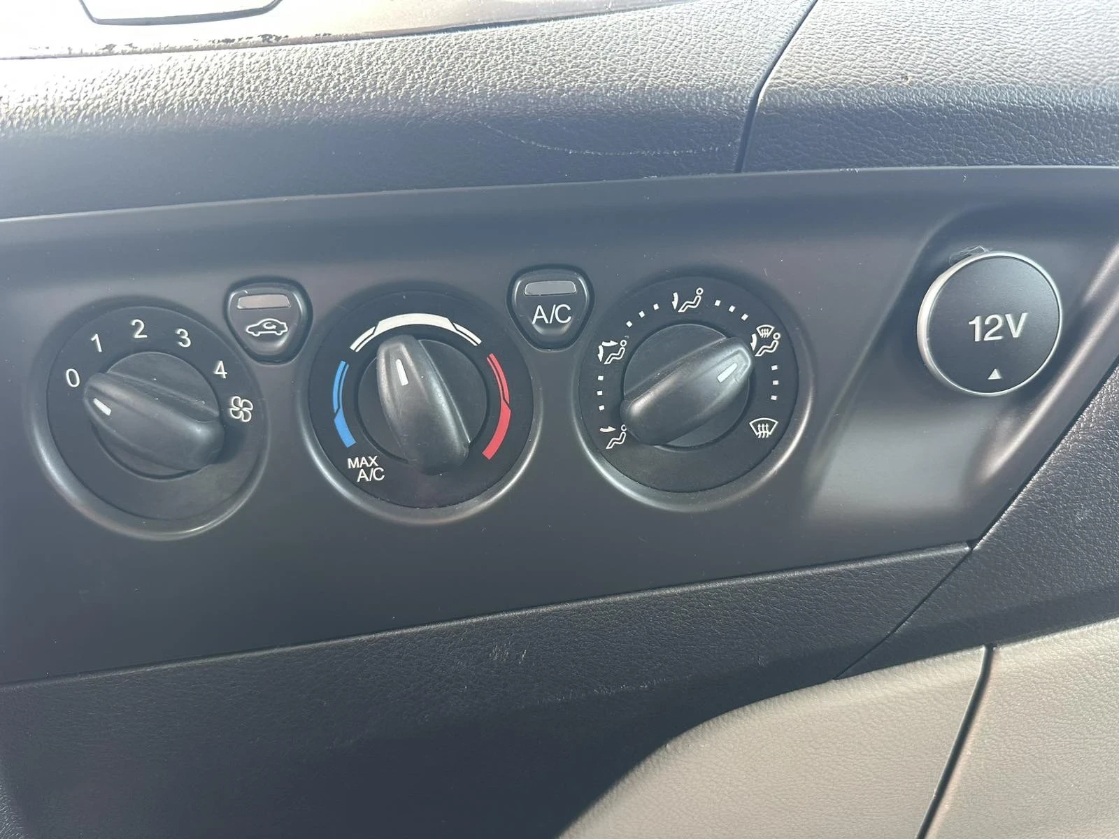 Ford Transit Custom, снимка 13 - Бусове и автобуси - 54050204