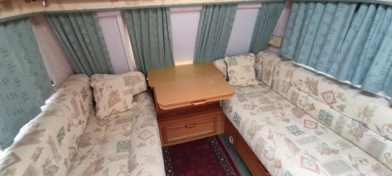 Каравана Avondale RIALTO, снимка 6 - Каравани и кемпери - 52461562