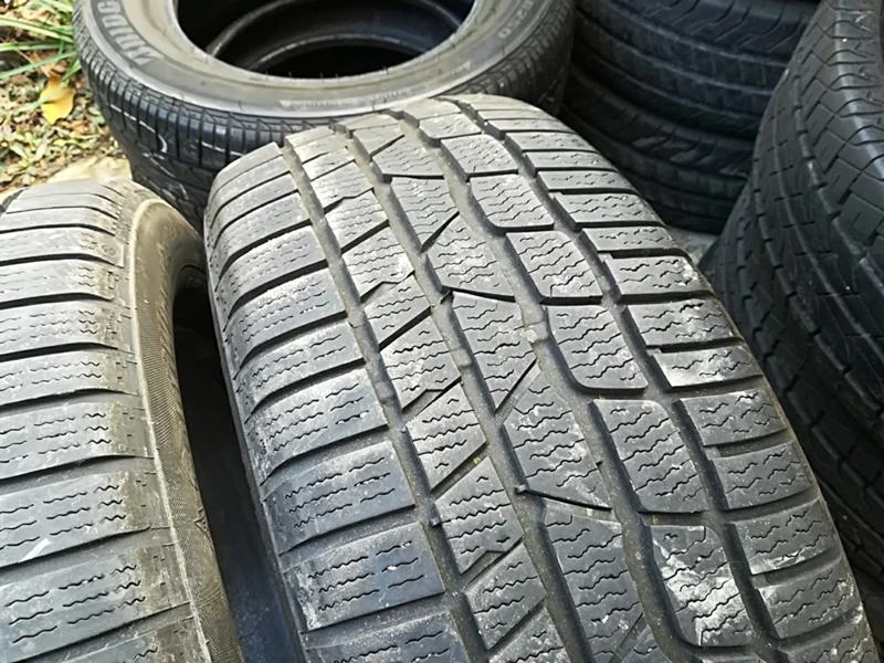 Гуми Зимни 225/55R16, снимка 4 - Гуми и джанти - 23685357