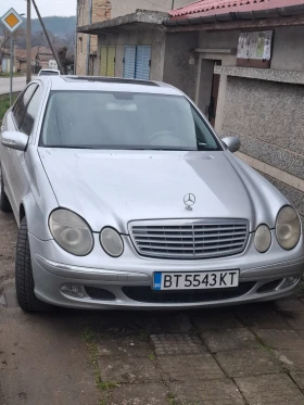 Mercedes-Benz E 200, снимка 1