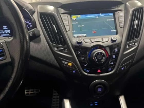 Hyundai Veloster  * Turbo * CARFAX * ПАНО * ПОДГРЕВИ * 2 КЛЮЧА, снимка 9
