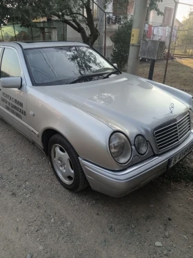     Mercedes-Benz E 320 W210