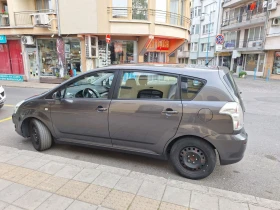 Обява за продажба на Toyota Corolla verso 2.2 D4D 136 кс. ~6 900 лв. - изображение 8