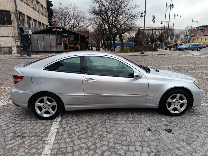 Mercedes-Benz CLC 180 Kompressor, снимка 8 - Автомобили и джипове - 47274483