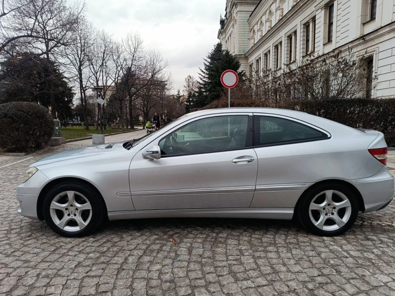 Mercedes-Benz CLC 180 Kompressor, снимка 4 - Автомобили и джипове - 47274483