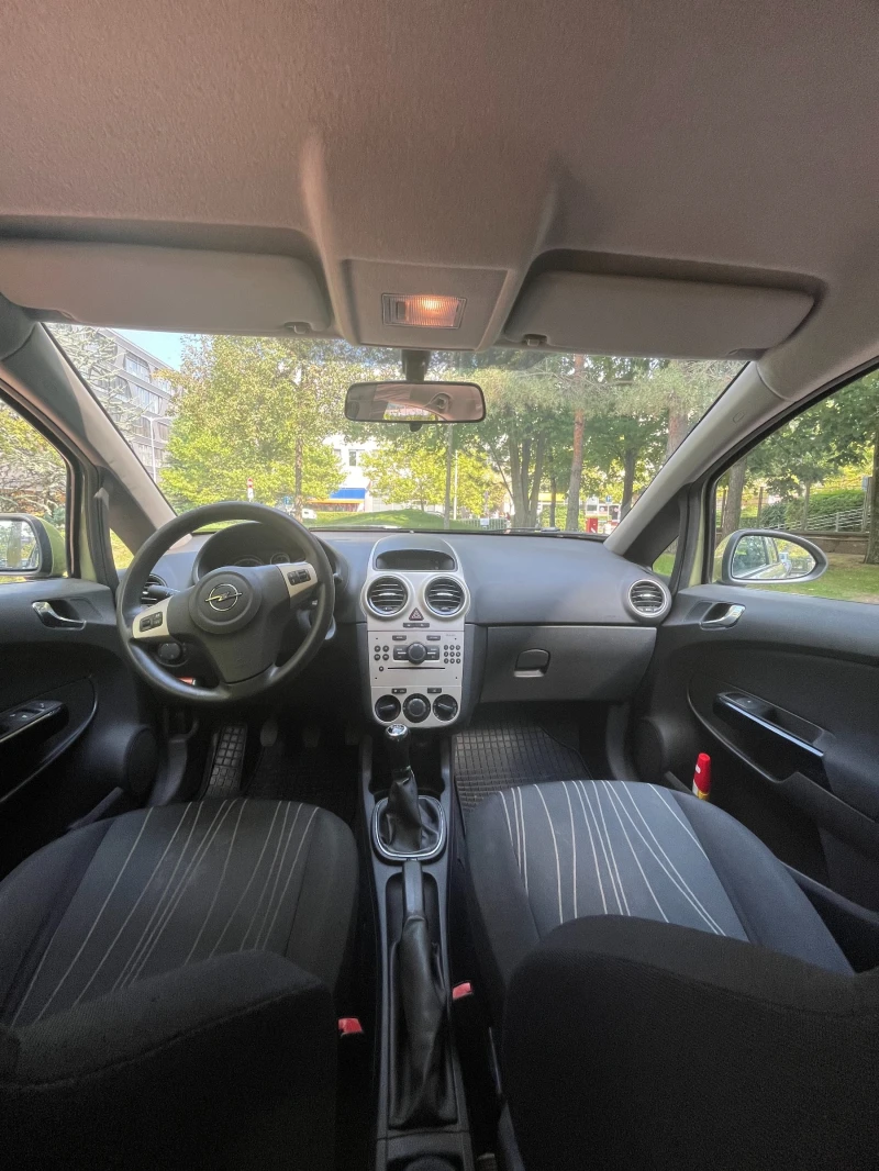 Opel Corsa D, снимка 9 - Автомобили и джипове - 47831629