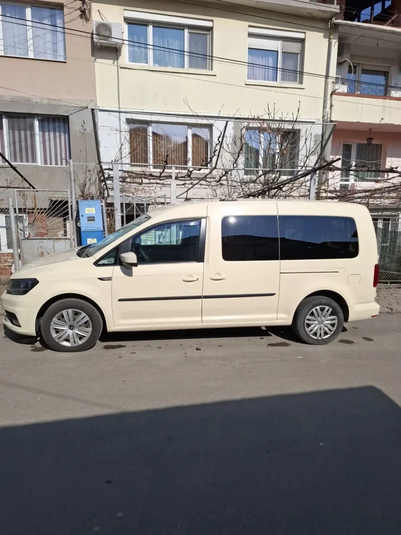 VW Caddy Ван Макси, снимка 15 - Автомобили и джипове - 49529546