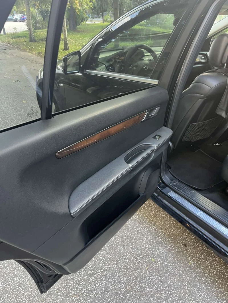 Mercedes-Benz R 350, снимка 8 - Автомобили и джипове - 52532855